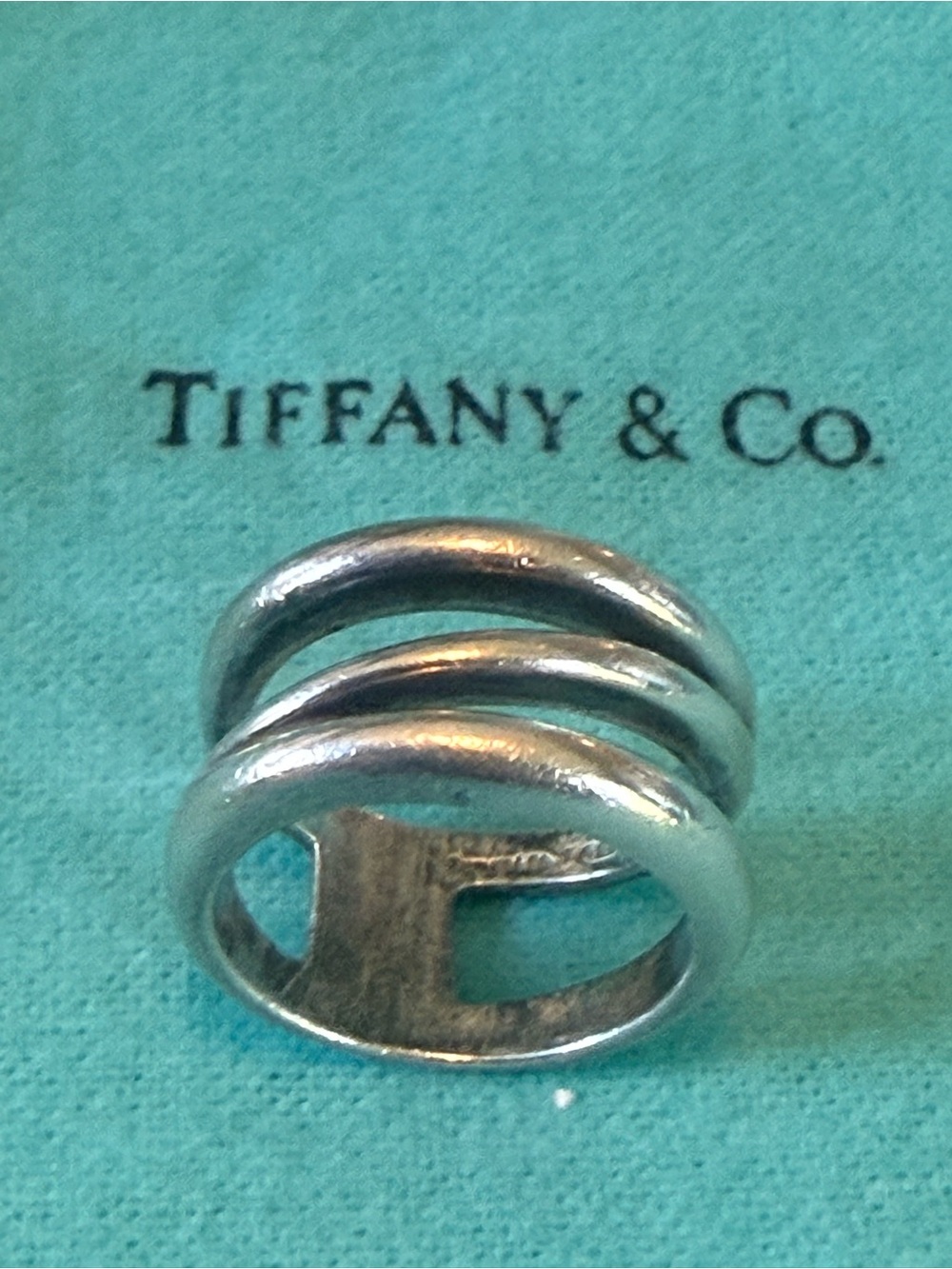 Tiffany & Co. ZigZag Le Circle Crossover Ring Sterling Silver - size 6.5